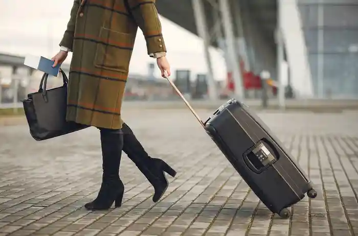 ¿Cuántas maletas puedo llevar en American Airlines en clase Económica?